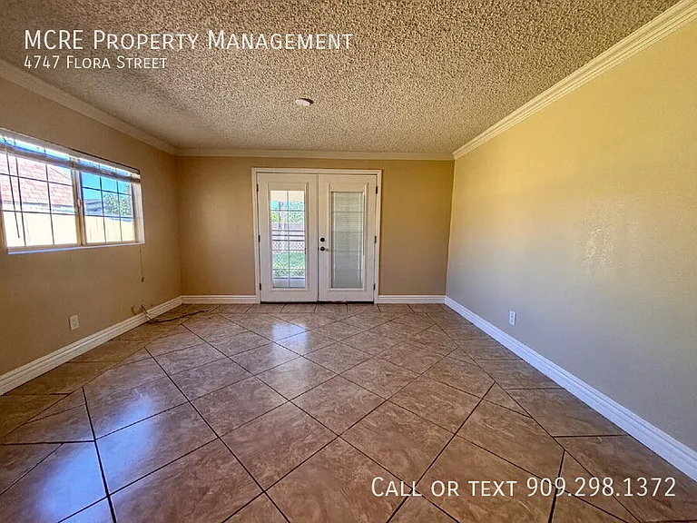 4747 Flora St — Photo 15
