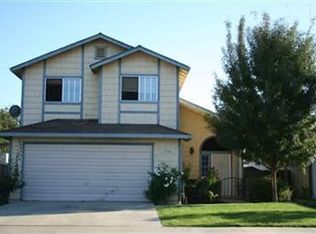 1230 Roosevelt St, Kingsburg, CA 93631