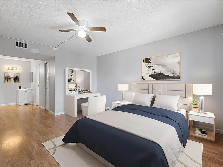 4354 NW 9th Ave #12-3D — Photo 1