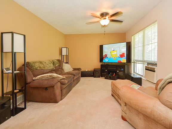 313 S Sherman st Leslie (Lori)-105