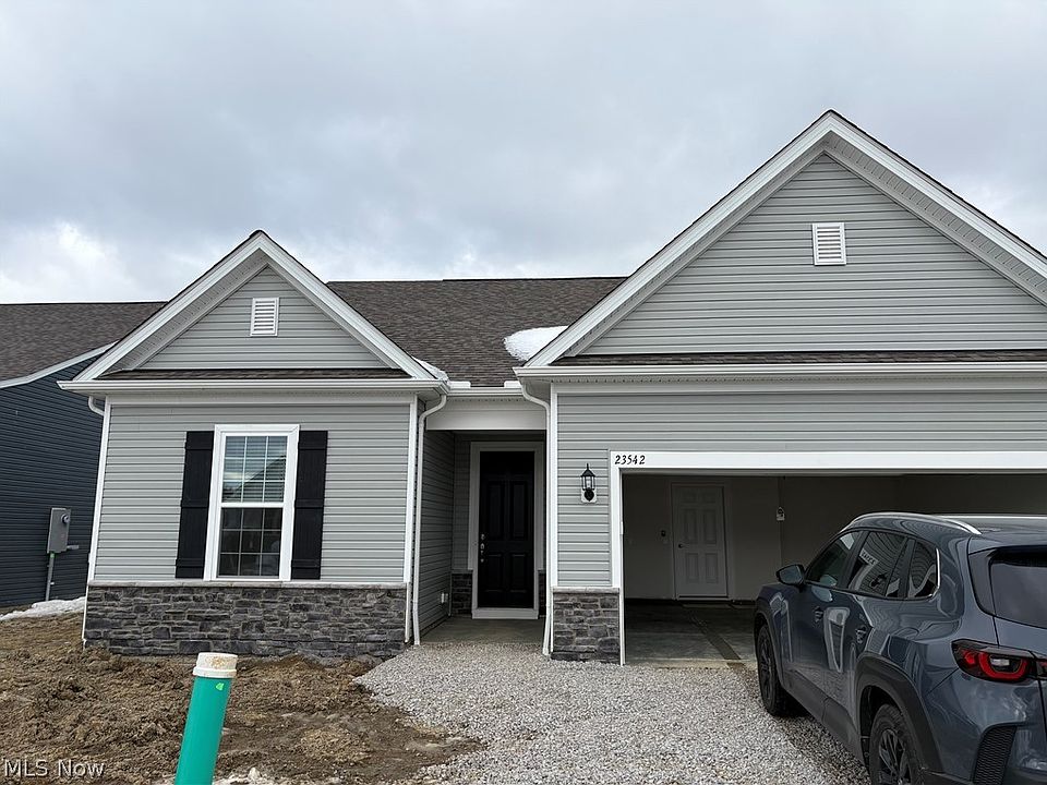 1st image of 23542 Valley Ct