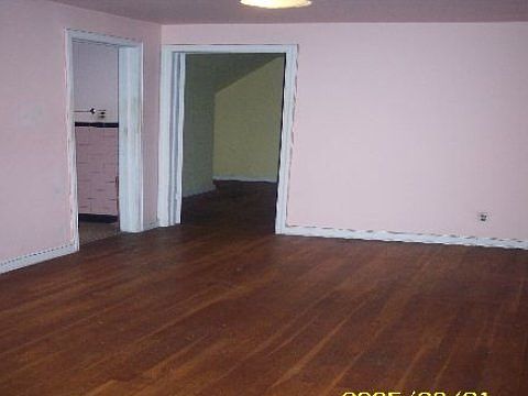 2nd image of 206 Chestnut Ave