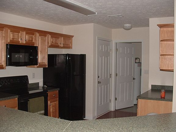 Additional view of kitchen