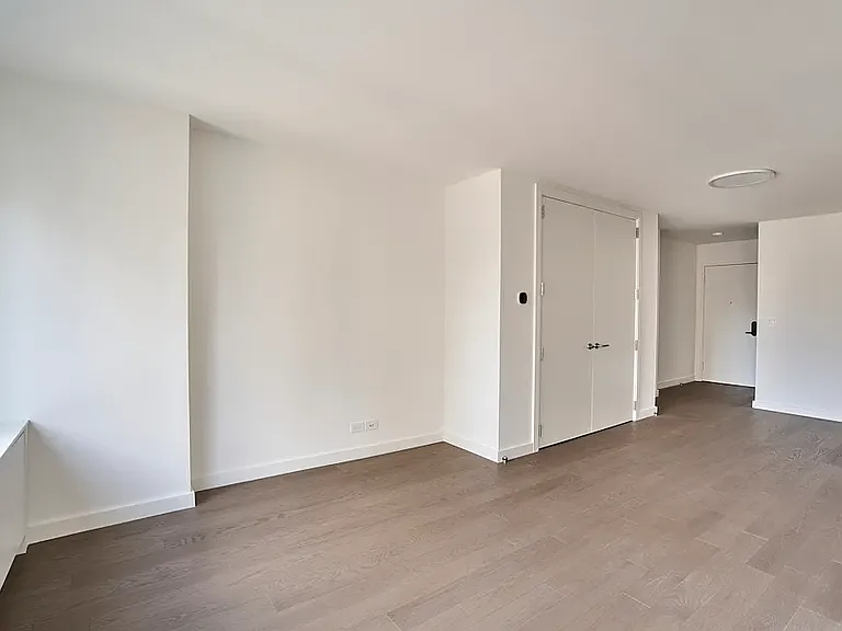 220 E 72nd St #10E10 — Photo 5