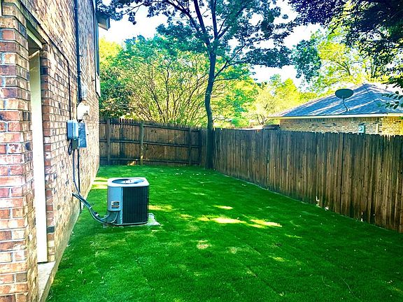 5th image of 2433 Kingsford Ct