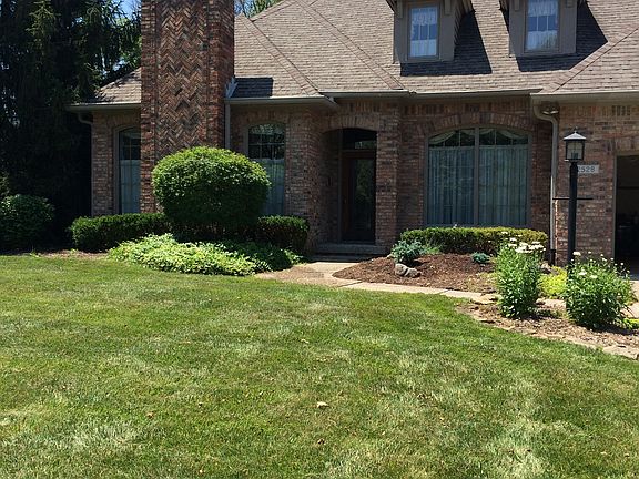 3rd image of 2528 S Wayward Wind Dr