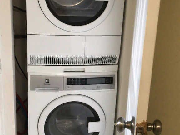 3rd image of 719 Lori Dr APT 216
