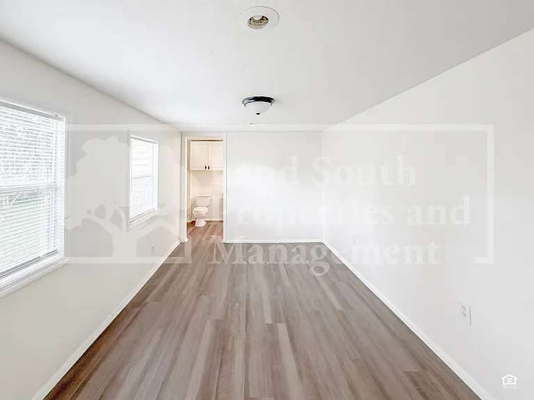 3818 Ethel Ave — Photo 11