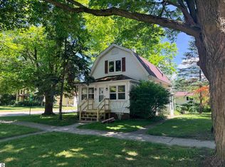 524 N Kinney Ave, Mount Pleasant, MI 48858
