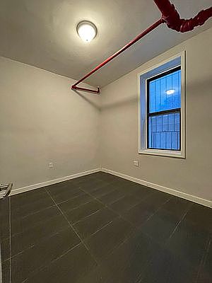 5th image of 170 Woodruff Ave