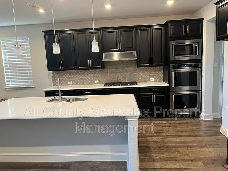3577 Hathaway Ct — Photo 5