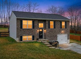 121 Ashley Dr, Dry Ridge, KY 41035