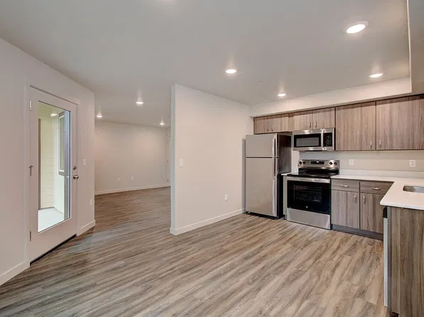 404 NE 117th Ave #110, Vancouver, WA 98684
