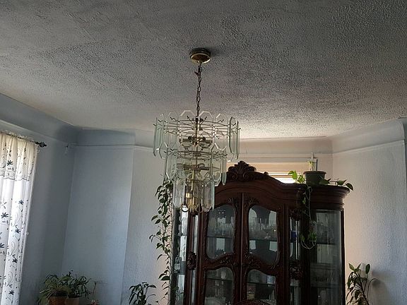 3rd image of 630 Lafayette Ave