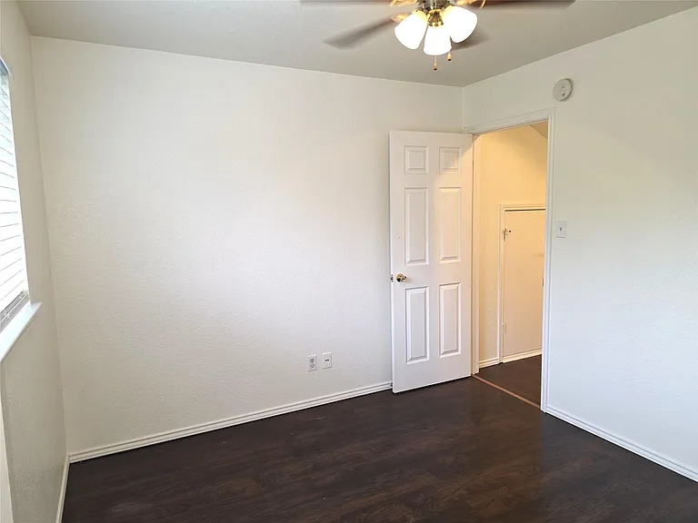 1600 Hollow Tree Blvd — Photo 25