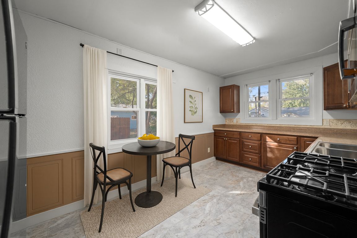 next background image