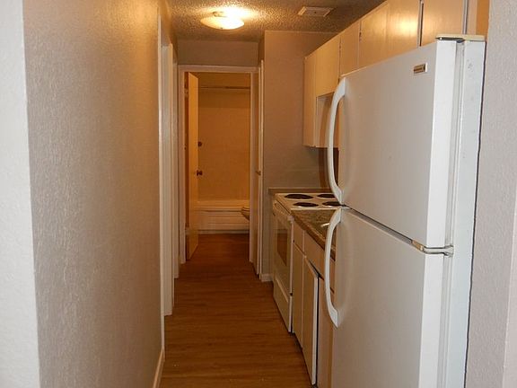 5th image of 1124 5th St SE APT 2