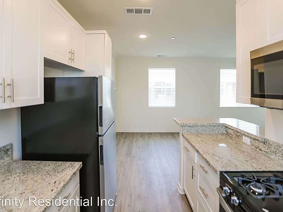 4th image of 130 S Hewes St Unit 200