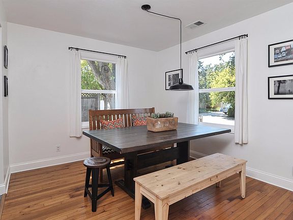 5th image of 1008 Henderson Ave