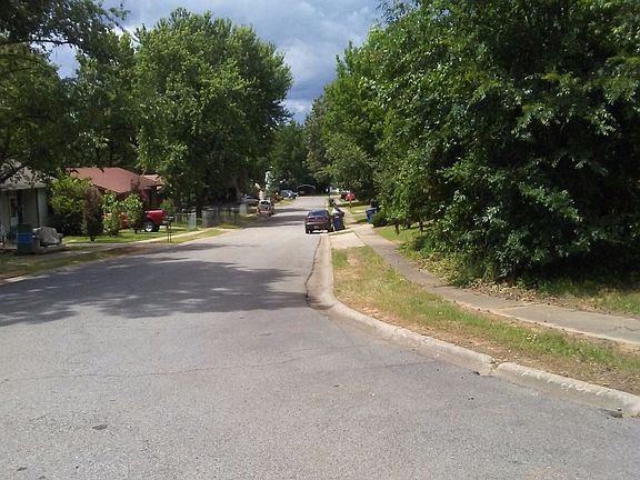 5th image of 52 White Dr