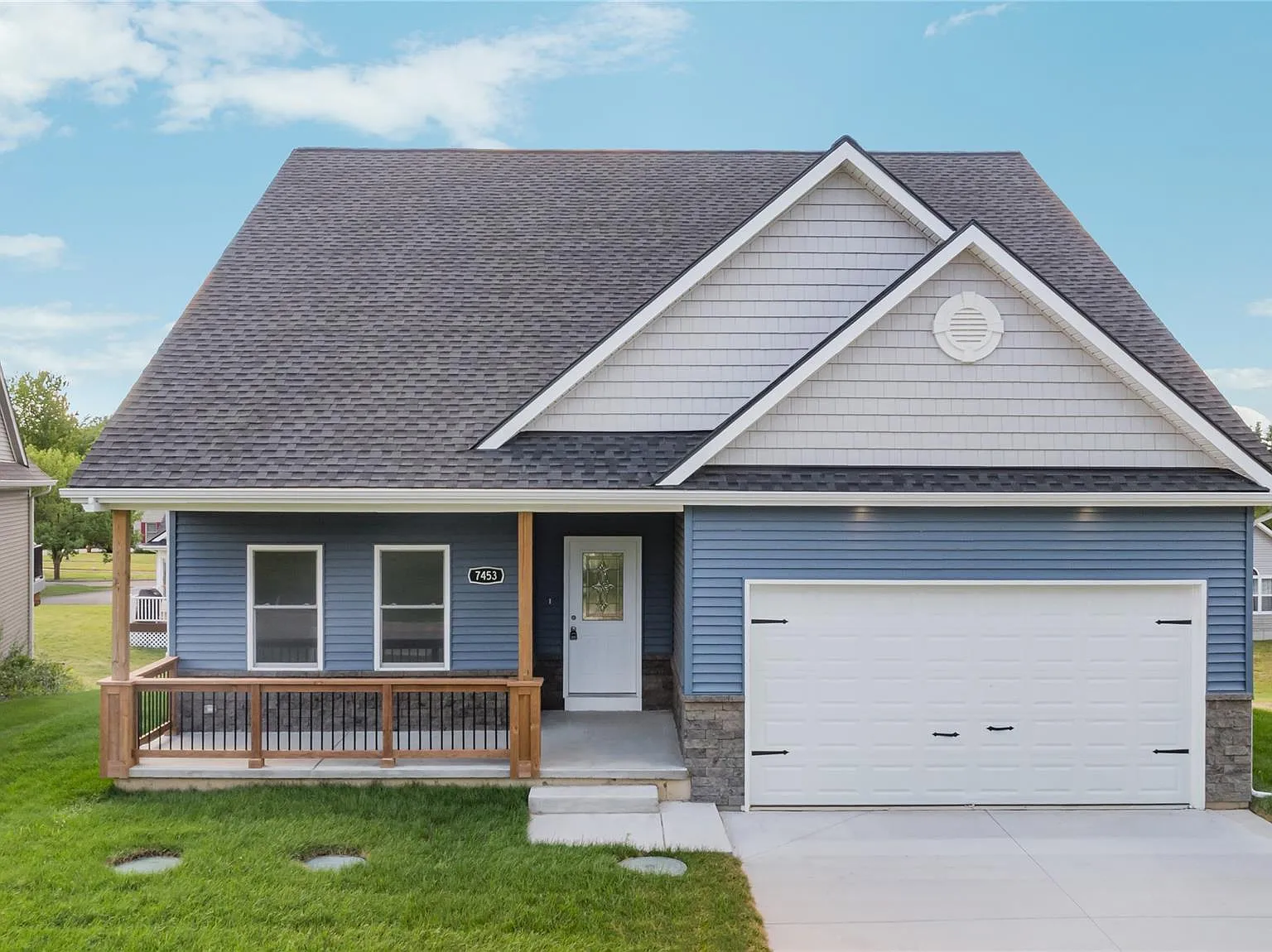 3 bed, 2.0 bath, 1716 sqft, $3,500 — Photo 2