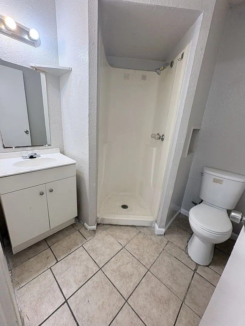 Phoenix Apartments — Photo 3