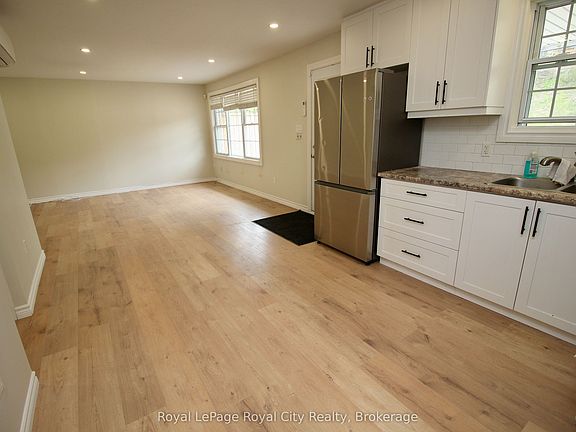 4th image of 405 Main St S #1