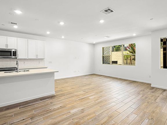 4th image of 1503 Melodic Lark Dr
