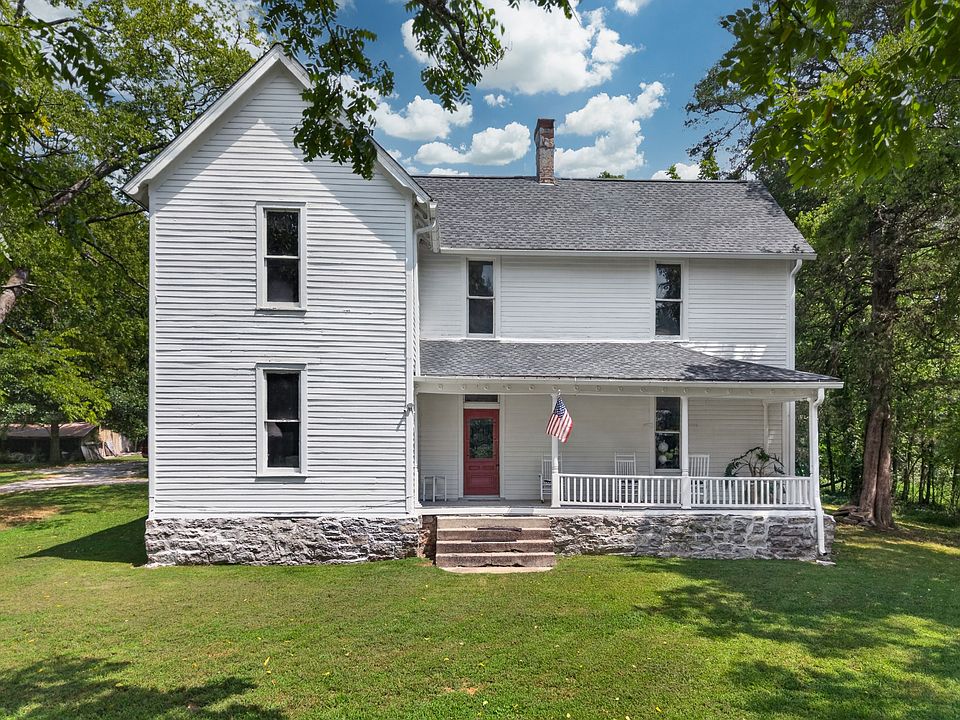 1st image of 142 Eldad Rd
