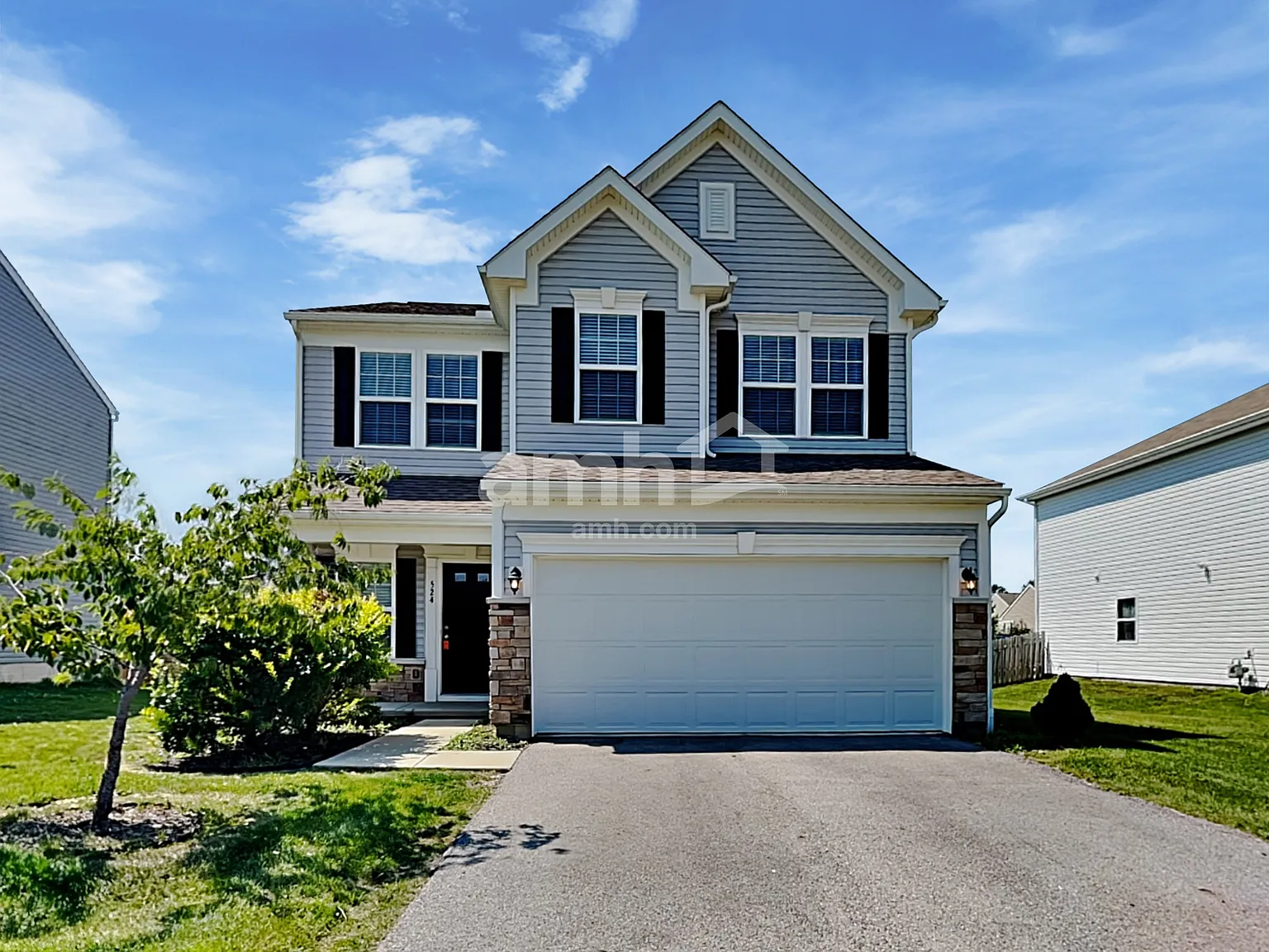 4 bed, 2.5 bath, 2310 sqft, $2,695 — Photo 1