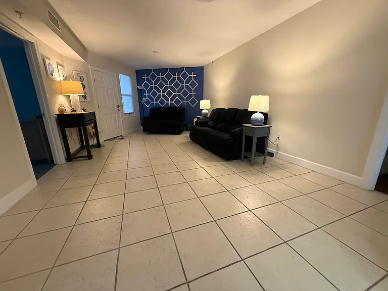 Spacious Lanai with casual seating