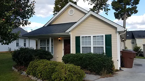6015 White Chapel Way Photo 1