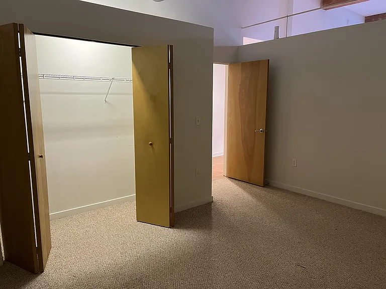 160 Fremont St #208 — Photo 5