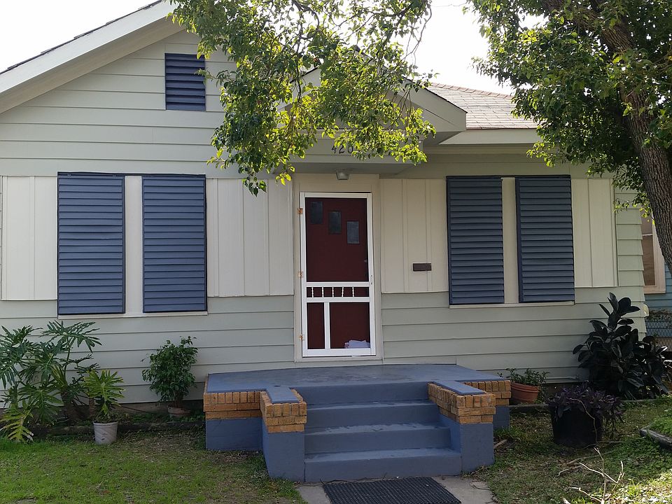 1st image of 4205 Avenue S 1/2