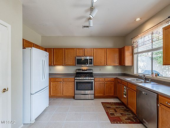 2nd image of 11652 N Rain Rock Way