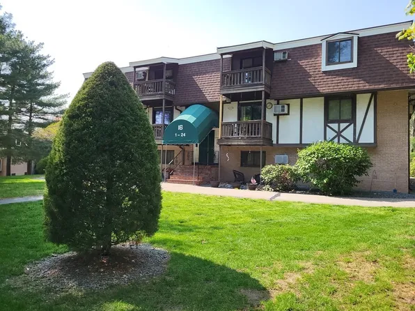 16 Erick Rd APT 17, Mansfield, MA 02048