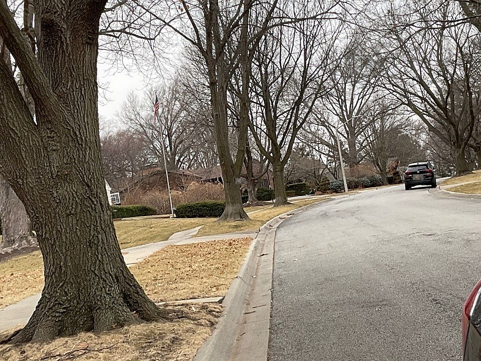 2nd image of 2909 Bonacum Dr