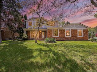 2739 Broadmoor Dr, Rochester Hills, MI 48309