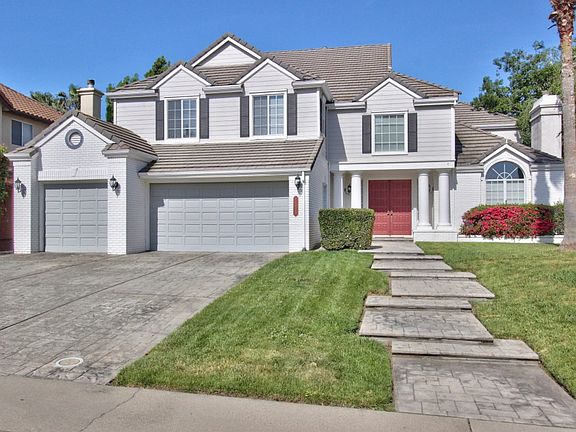 3rd image of 1575 Misty Wood Dr
