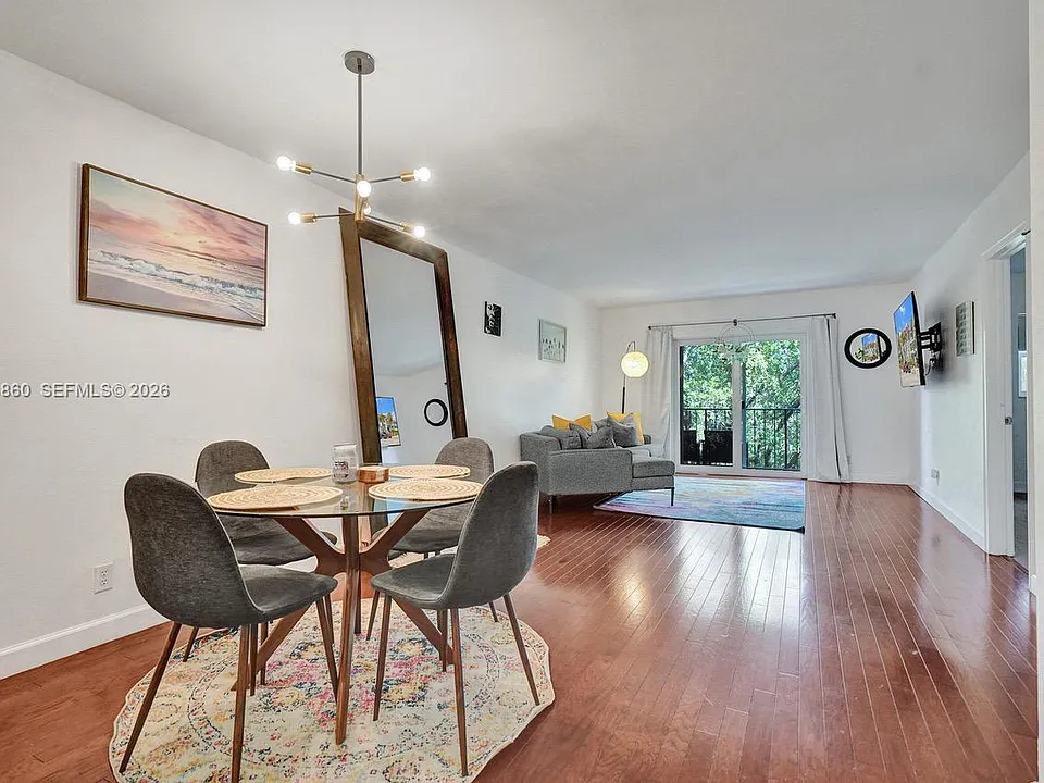 1785 N Andrews Sq #205E