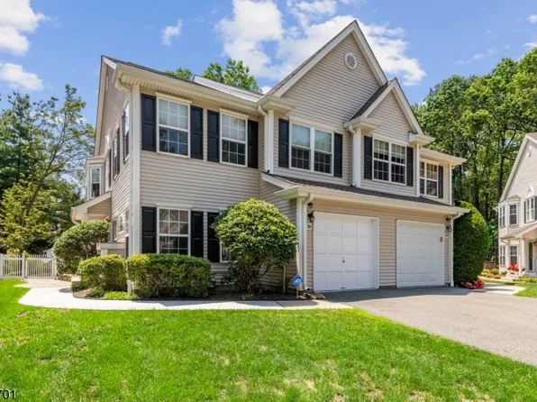 30 Burnham Dr, Pequannock Twp., NJ 07444