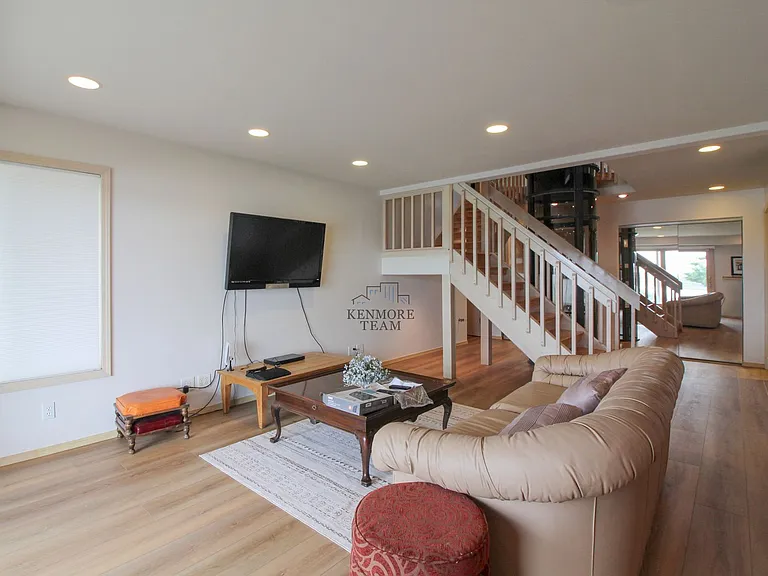 2141 N Columbia River Rd — Photo 34