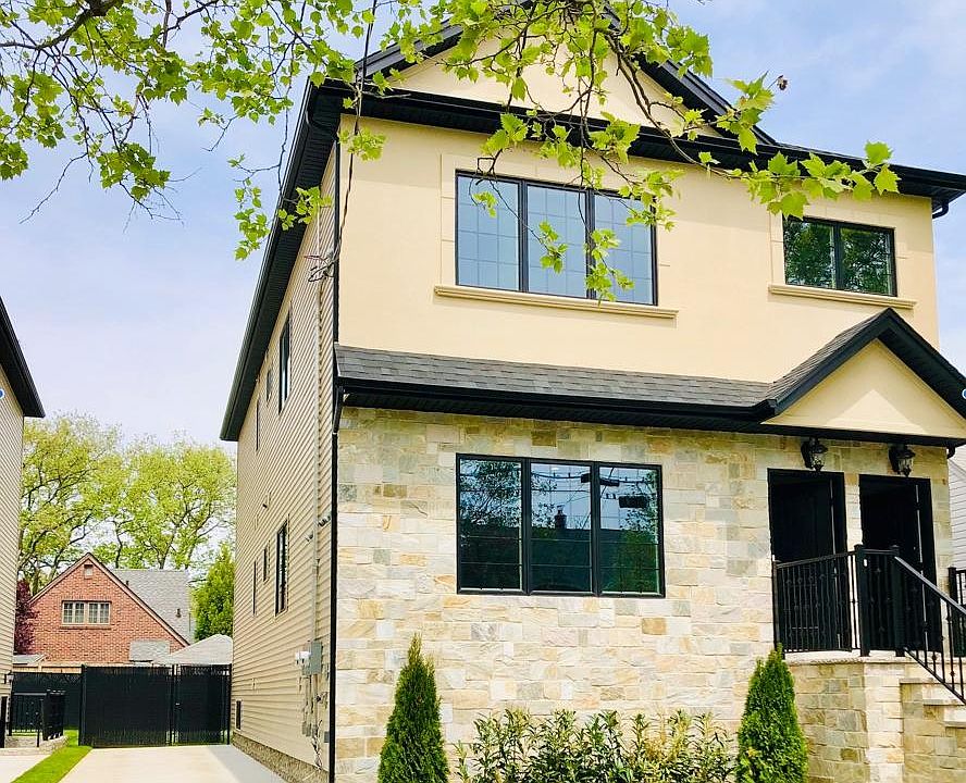 1st image of 347 Ross Ave #2
