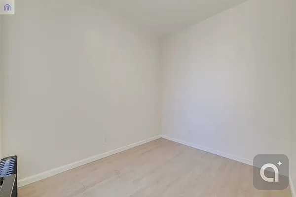 Rented by MAPT Residential LLC | media 18