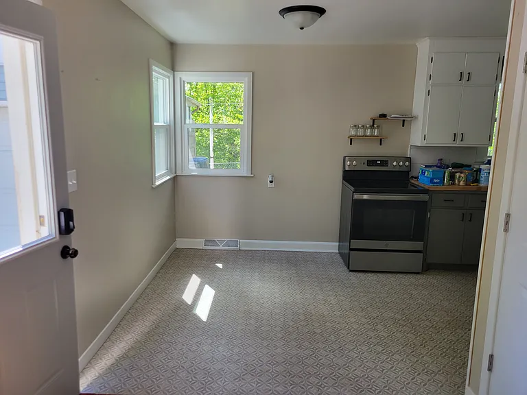 738 Belwood Dr — Photo 14