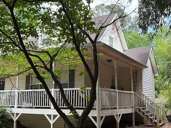 2nd image of 62 Lenox Dr