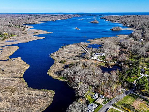 5th image of 44 Old Harbor Rd