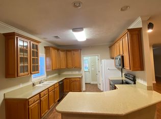 395 N Point Dr, Meridian, MS 39305