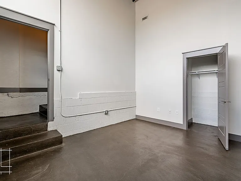 Wonder Bread Lofts — Photo 36