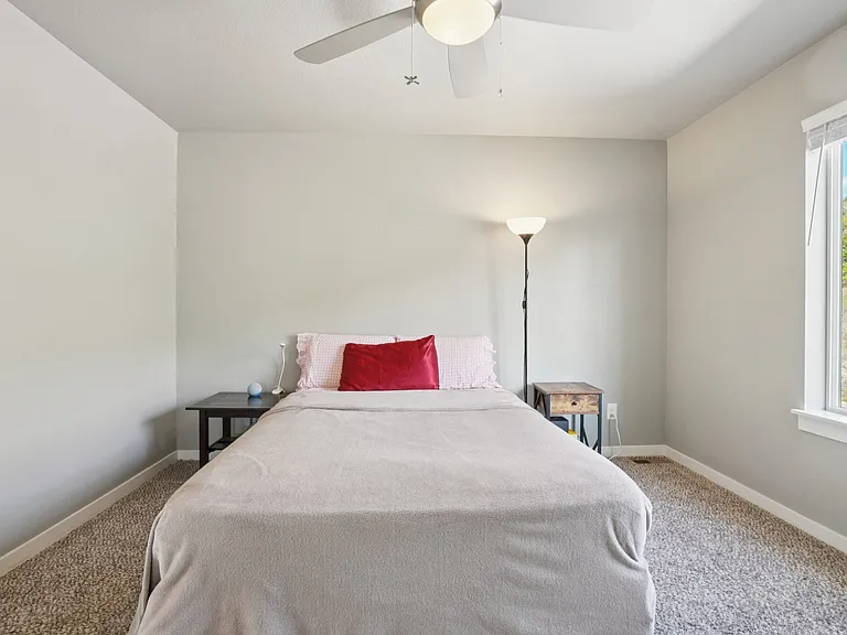 1844 Blue Oak Ct — Photo 24
